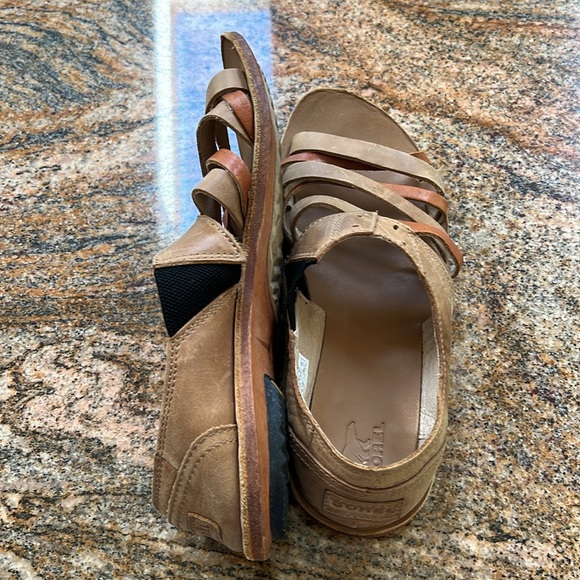 Vintage Sorel cross strap sandals Women’s 9 - Picture 2 of 6